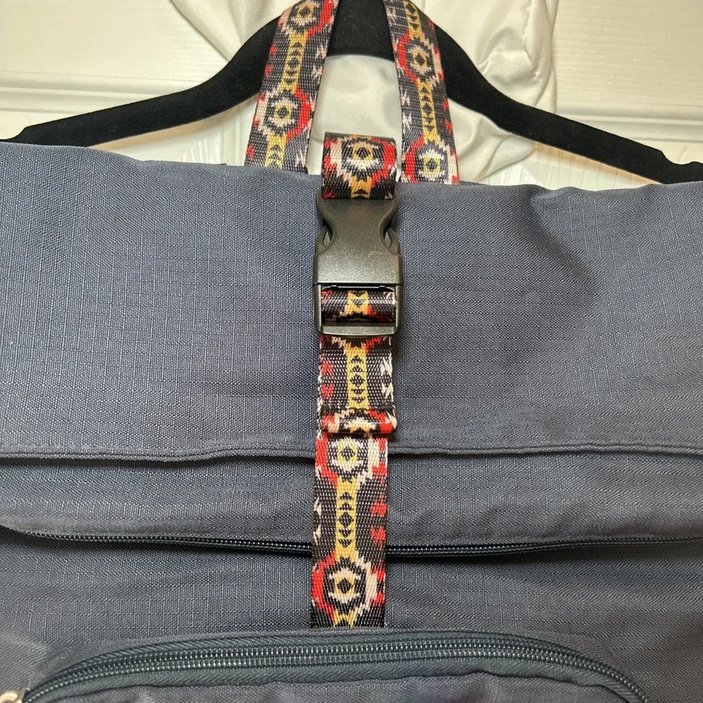 Toms Adventurer Canvas‎ Navy Blue Backpack Large Unisex As Is Read Aztec Trim